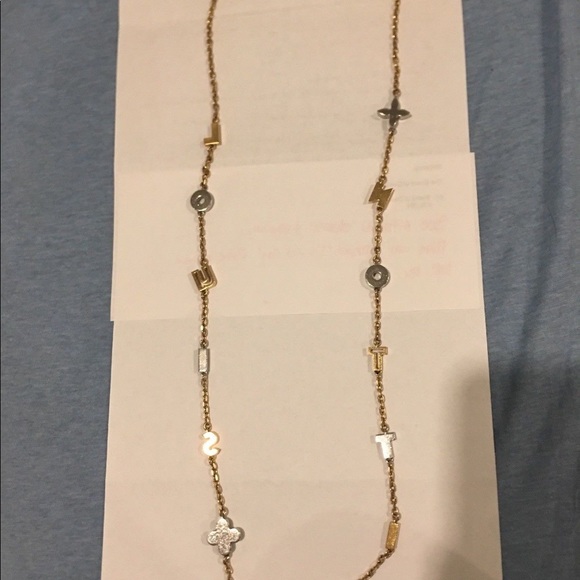 Long Louis Vuitton love letters necklace - Picture 3 of 8